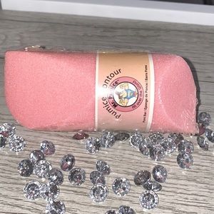 🦄 5/$25 PINK PUMICE CONTOUR  bar by Mr. Pumice for smooth feet ⭐️NEW⭐️